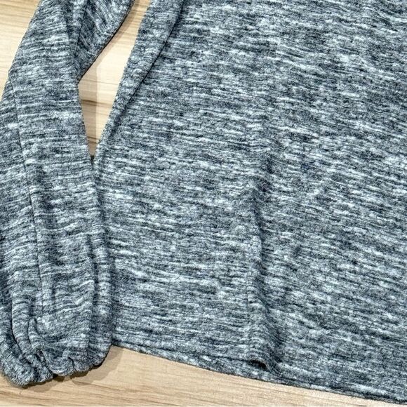 Lou & Grey Open Neck Long Sleeve Shirt Women’s Small - Picture 3 of 3